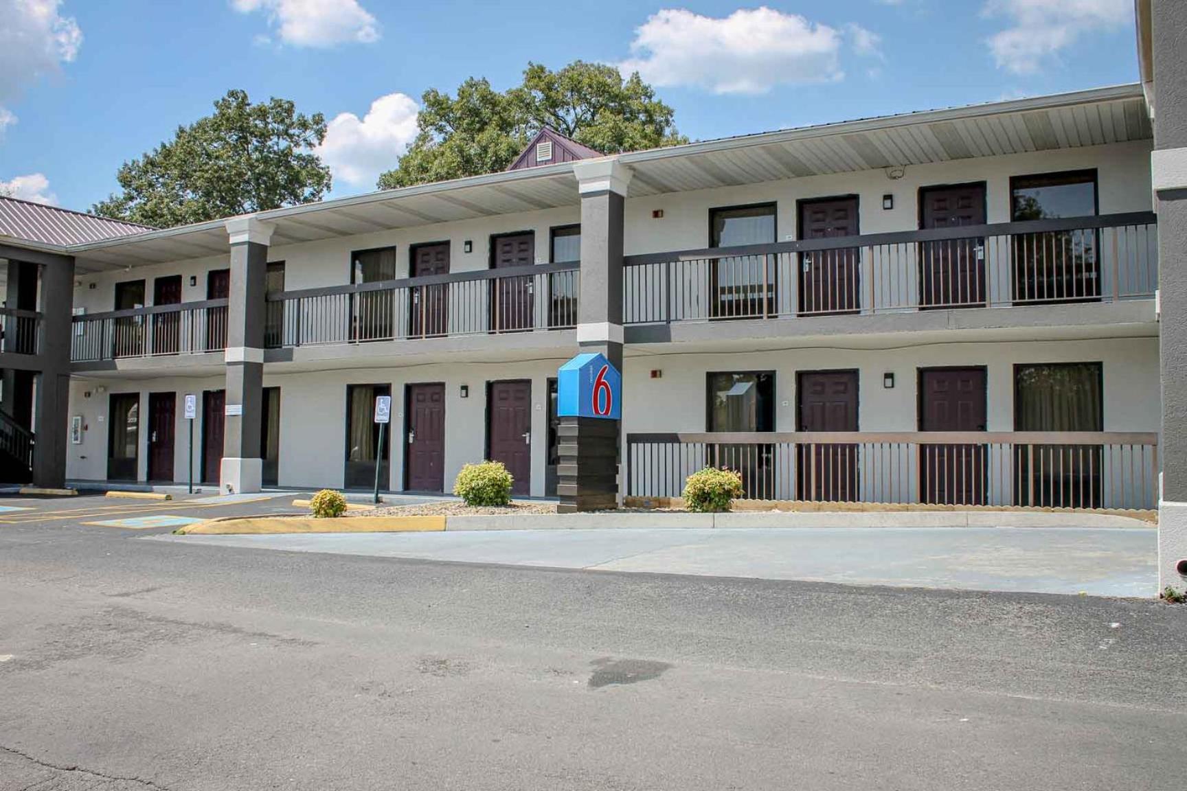 Motel 6 Knoxville, Tn - East エクステリア 写真