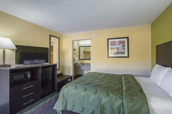 Motel 6 Knoxville, Tn - East エクステリア 写真
